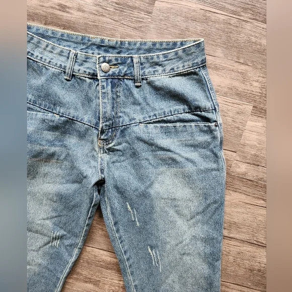 NWT Yeokou Medium Wash Irregular Pockets Denim Jeans - Picture 4 of 5